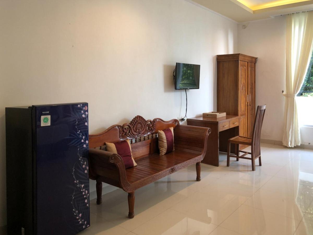 Reddoorz Plus Near Dreamland Beach Jimbaran  Ngoại thất bức ảnh