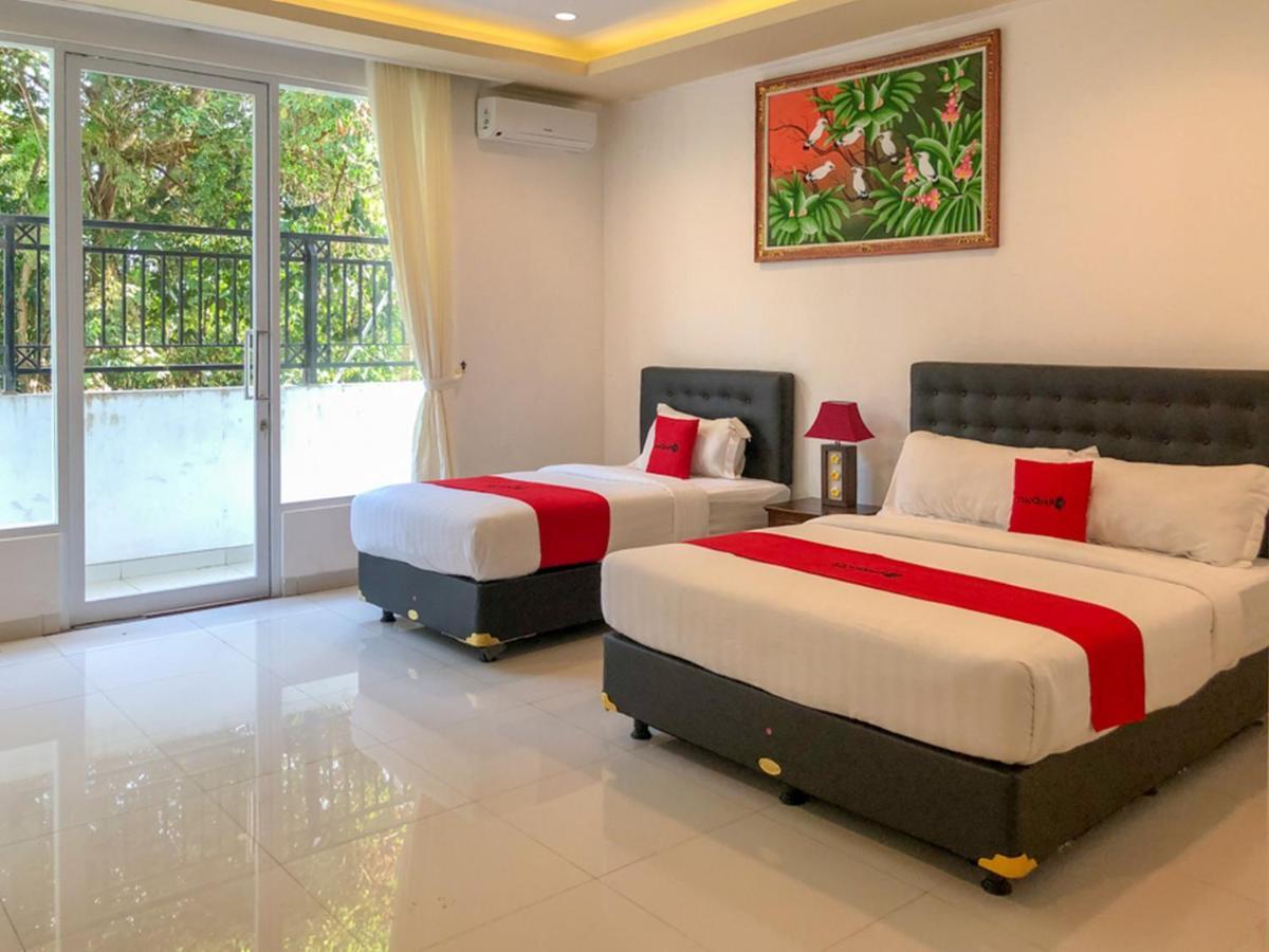 Reddoorz Plus Near Dreamland Beach Hotel Jimbaran  Ngoại thất bức ảnh