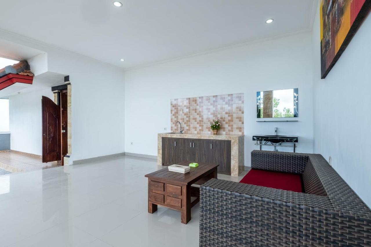 Reddoorz Plus Near Dreamland Beach Hotel Jimbaran  Ngoại thất bức ảnh